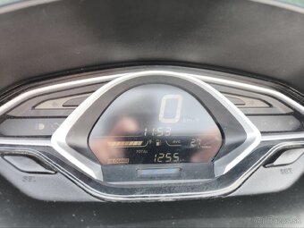 Predam Honda PCX 125 rv 2020 naj len 1500 km - 8