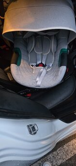 Britax Römer Autosedačka Baby-Safe 3 i-Size so základňou - 8