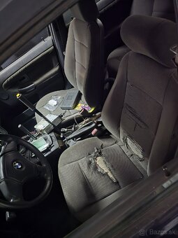 Bmw e36 sedan - 8