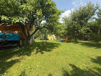 PREDAJ - RODINNÝ DOM - ZLATÉ MORAVCE - 8