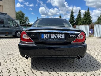 Jaguar XJ8 - 8