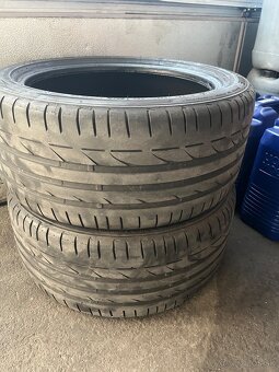 255/40 r18 - 8