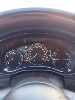 Mazda 3 2.0 Skyactive-G 90kw 2022 - 8