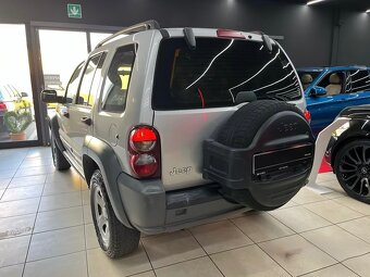JEEP CHEROKEE 2.8 CRD SPORT - 8