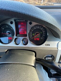 Volkswagen Passat 2.0tdi 103kW HIGHLINE dsg - 8