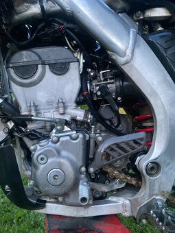 Suzuki rmz 250 - 8