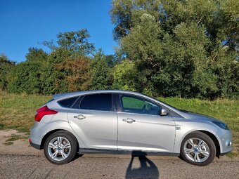 Predám Ford Focus mk3 1,6benzin 110kw - 8
