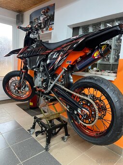 Supermoto - 8