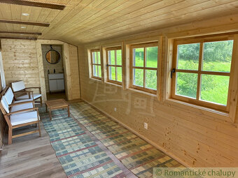 Kompletne zrekonštruovaná drevenička na polosamote pri Ján - 8