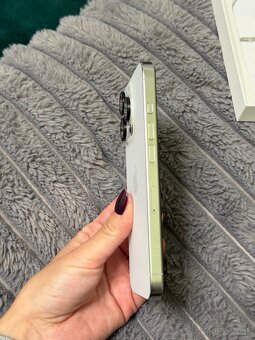 iPhone 16 pro 256gb white - 8