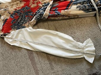 Dlhé plisované šaty - 8