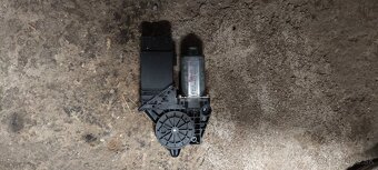 Rozpredám VW passat b5.5 Len diely na foto - 8