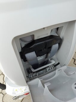 Britax Römer Dualfix reboard autosedačka - 8
