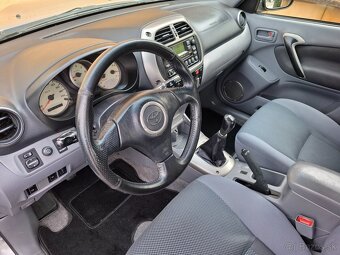 TOYOTA RAV4 2.0 D-4D 4X4 - 8