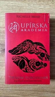 Upírska Akadémia - 8