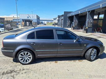 Superb 2.5 TDI automat 120kw. - 8
