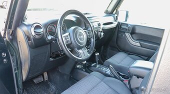 Jeep Wrangler 2.8 CRD Sport A/T - 8