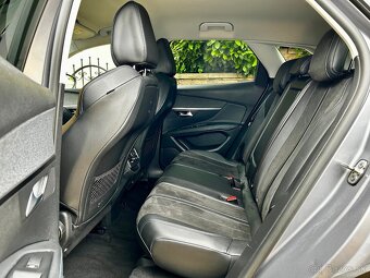 Peugeot 3008 1.2 PureTech Crossway E6d-ISC EAT8 - 8