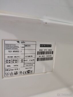 Chladnička s mrazničkou Whirlpool ARC5751 - 8