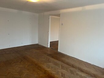 Priestranný 2 izbový byt, Židovská ul. - 8