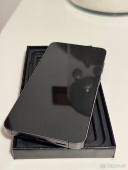 Samsung Galaxy S24 256GB Black - 8