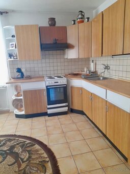 Na predaj rodiny dom na Komenskeho ul. - 8