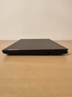 Lenovo V15 G2 R5 8GB 256GB SSD - 8