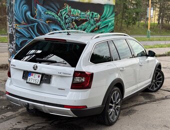 OCTAVIA 2.0TDI SCOUT 4x4 DSG STYLE LED+ NAVI+ TAŽNÉ - 8