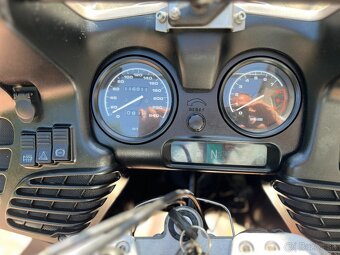 BMW R1100RT - 8