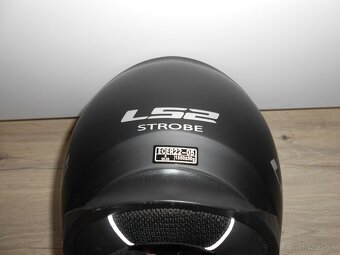 Predam novu vyklapaciu prilbu LS2 STROBE o velkosti S - 8