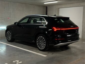 AUDI E-TRON 55 QUATTRO DPH ZÁRUKA - 8
