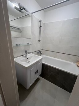 Zrekonštruovaný 3 izb. byt, MEDENÁ ul. - 8