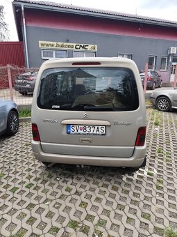 Citroen Berlingo 1.4i 130 000km 2005 - 8
