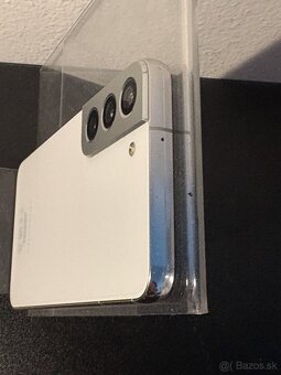 Predám Samsung Galaxy S22 8GB Rám 128GB Silver Bežná známky - 8
