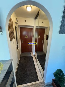 REZERVOVANÉ jednoizbový zrekonštruovaný byt v širšom centre - 8