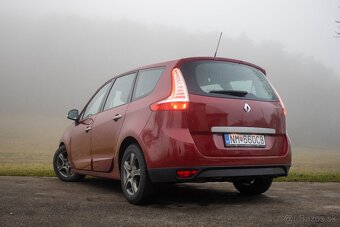 Renault Grand Scénic 1.9 dCi 96kW 7-miestne 2011 - 8