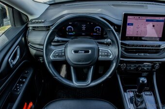 Jeep Compass 1.5 e-Hybrid Night Eagle II / NELAKOVANÉ - 8