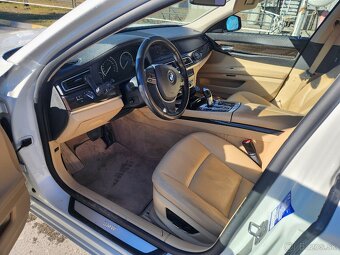 BMW 740d x-drive - 8