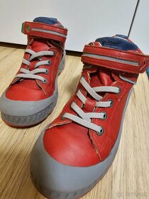 Chlapčenské kožené topánky  Kickers, veľ.  34 - 8