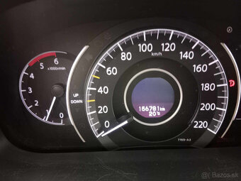 Honda CRV 2,2, i-DTEC 110 kW - 8