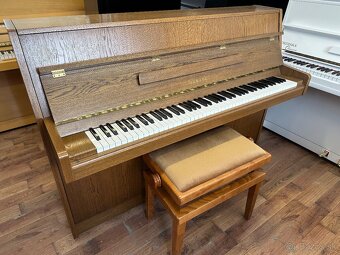 Krásny klavír Yamaha, model M1 JR, záruka - 8