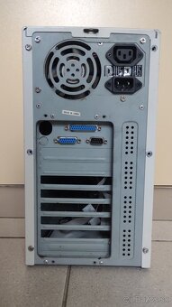Predám retro pc skrinku - 8