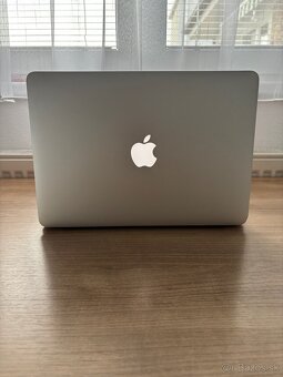 Apple MacBook Air 13” (2014) - 8