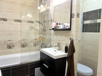 Zrekonšturovaný byt v provensálskom štýle  - 8