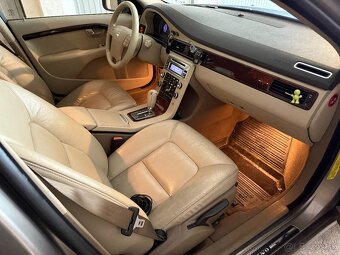 Volvo V70 D5 Automat - 8