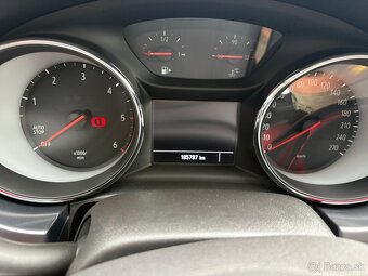 Opel Astra 1.6CDTi ST - 8