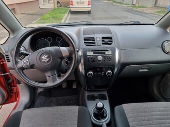 Suzuki SX4 GLS 1.6i 2011 - 8