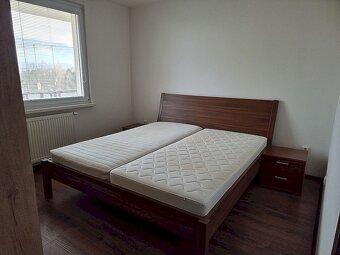 Prenájom 4 izbového bytu na Ľadovni - 8