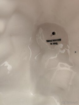 Royal dux žena so sukňou porcelánová soška - 8