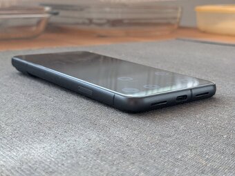 Google Pixel 8 128GB GrapheneOS bezpečnostní software - 8